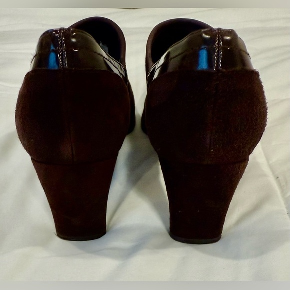 **Stuart Weitzman Chocolate Brown Suede Booties – Size 10.5 (Narrow)** - Picture 3 of 6